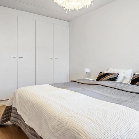 Apartment Sleepwell Sukkula With Private Sauna And Parking Turku Exterior foto